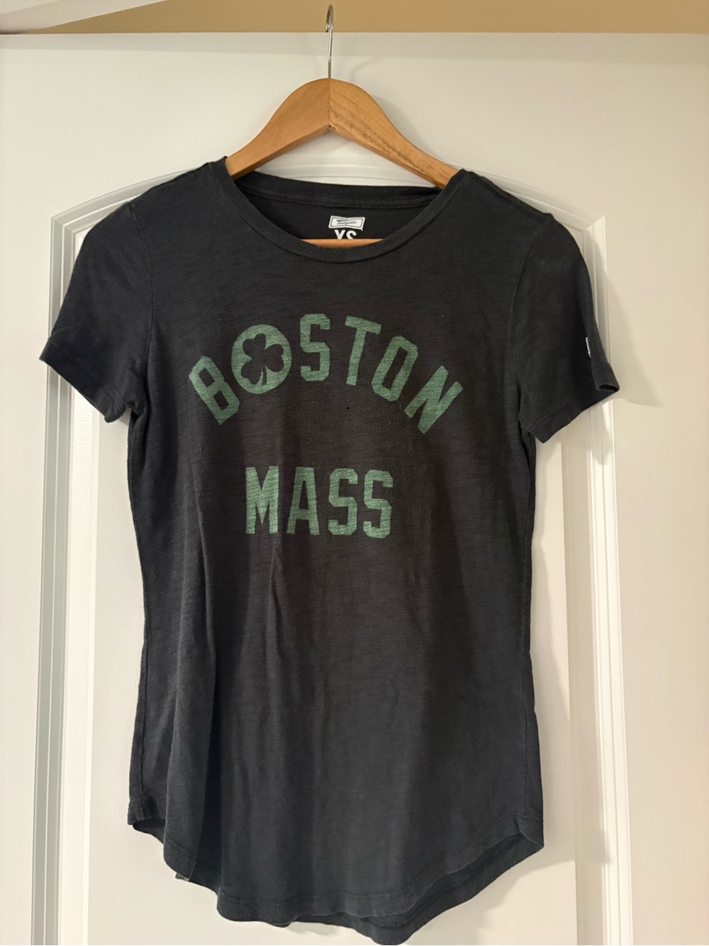 Women's Black 'Boston Mass' Short Sleeve Graphic Tee